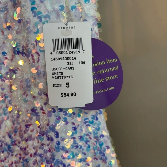 Hoco Kathy Iridescent Sequin Mini
Dress Size S - Picture 6 of 10